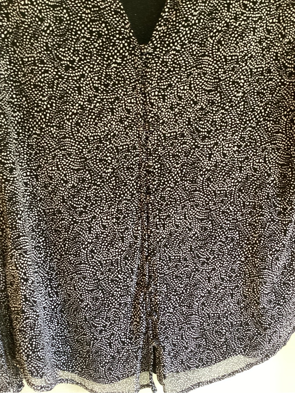 Lot two Black and White Blouses - Picture 3 of 16